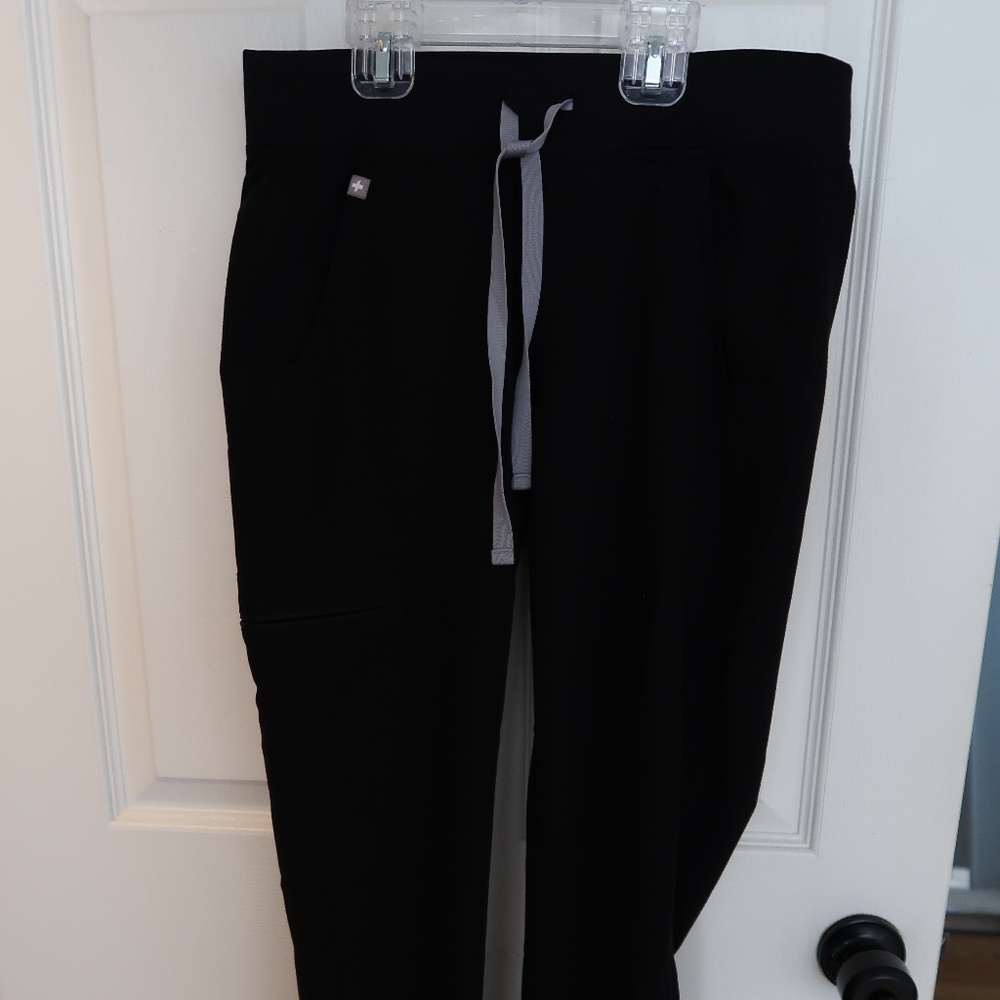 FIGS Black Zamora Joggers